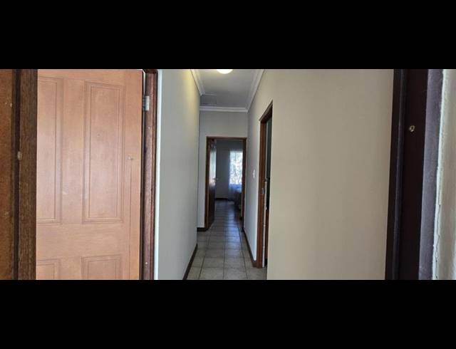 3 BEDROOM TOWNHOUSE FOR SALE IN SINOVILLE